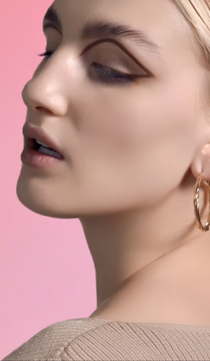 Eyebrow model jewelry