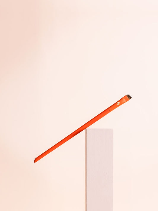 Angled brow brush