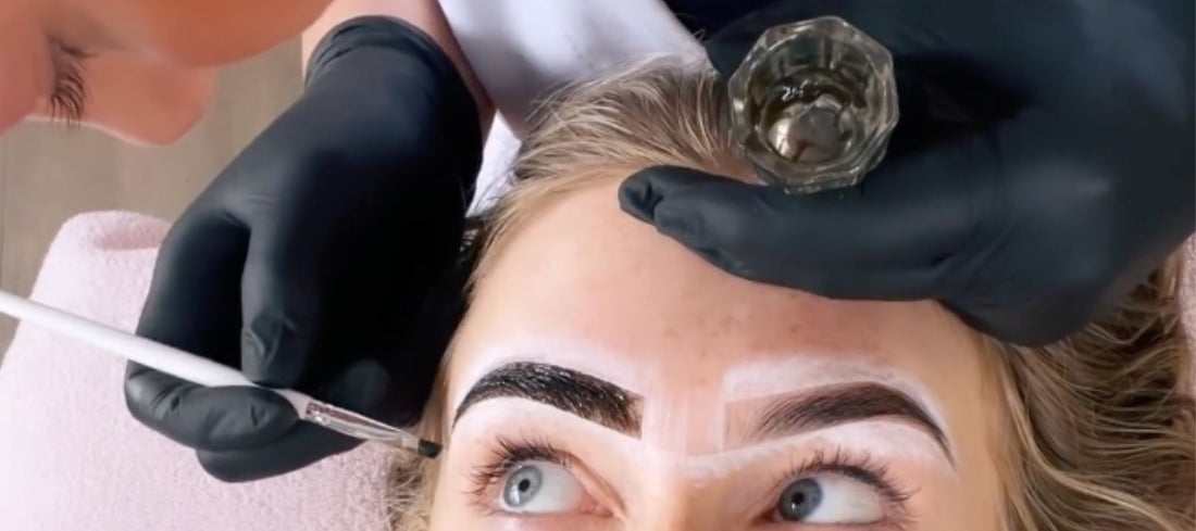 Perfect Henna brows in 5 easy steps